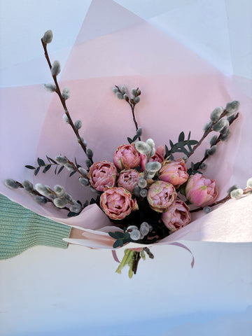 Bouquet of pink tulips